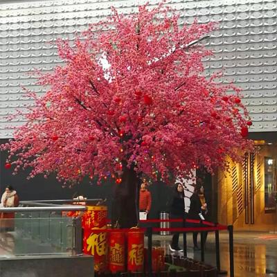 China Artificial Japanese Maple Blossom Tree Wedding Table Roses Wisteria Flower White Pink Cherry Peach Tree zu verkaufen