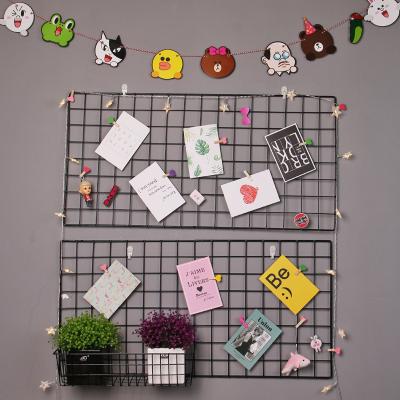 China Durable Grid Photo Wall For Hanging Organizer Mesh Panels Display Wall Photo Display Metal Grid Wall Decor for sale