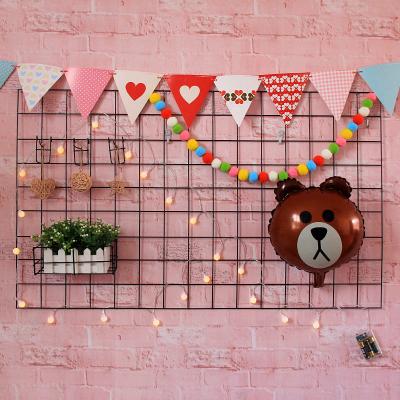 China Durable Wire Grid Panel Multifunctional Photo Wall Decor Mesh Frame for Home Decor Dorm Decoration for sale