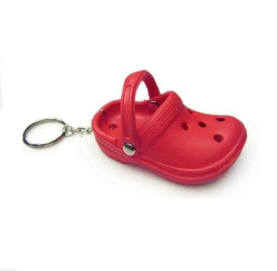 China 3D Cute Slipper Wholesale Popular Mini Shoe Pendant Shoes Crocs Favors To The Key Chain Clog Sandal Party Slipper The Key Chain for sale