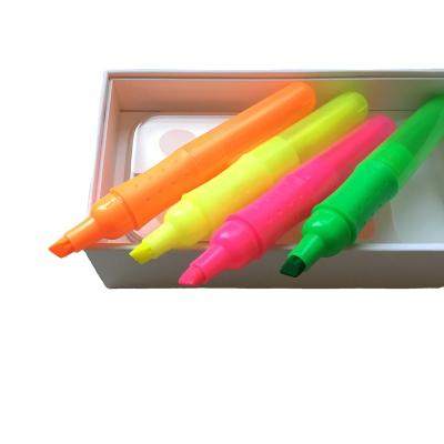 China Custom color paper high quality hot sale rainbow wholesale price marker highlighter pen for sale