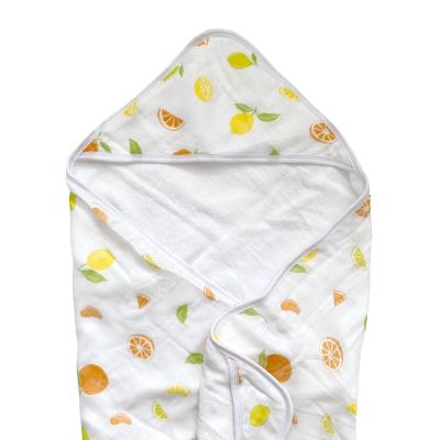 China The newest design 70% bamboo child safe fiber with 30% cotton baby hooded towel for sale