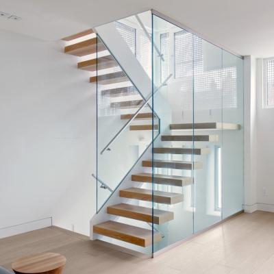 China Custom Home House Straight Staircase With Wooden Steps And Glass Railing for sale