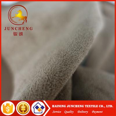 China 2017 hot sale 100 polyester faux suede fabric for shoe/sofa/garment à venda