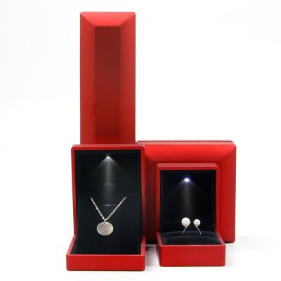 China Recyclable Wholesale Luxury Pendant Necklace Bracelet Led Jewelry Packaging Gift Box With Light for sale