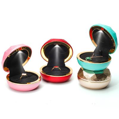 China Recyclable Round Circular Oval Luxury Led Lights Leather Jewelry Ring Necklace Packaging Boxes Set With Logo Velvet For Wedding for sale