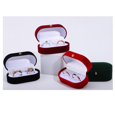 China Recyclable Rounded Rounded Pillou Jewelry Box Double Ring Box for sale