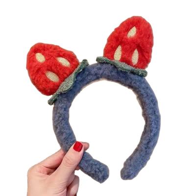 China Beautiful Celebrity Sweet Girl Web Strawberry Headband Accessories for sale