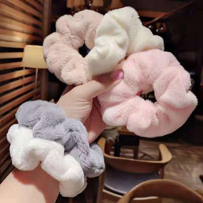 China New autumn and winter soft comfortable red wool large intestine ring head rope head ring fat woolen wool hair ornaments for sale