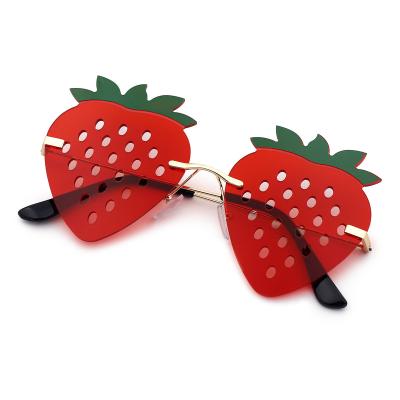 China VIFF HM21145-1 Rimless Red Strawberry Shape Funny Glasses Decorate Sunglasses for sale