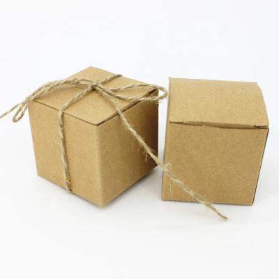 China Recyclable Simple And Simple Retro Kraft Paper Christmas Gift Wrapping Paper Boxes Square Candy Box With Hemp Twine for sale