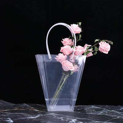 China Highly Transparent PP Material Moisture-proof Chic Modern Flower Container Gift Bag Flower Gift Bag Highly Transparent Bag for sale