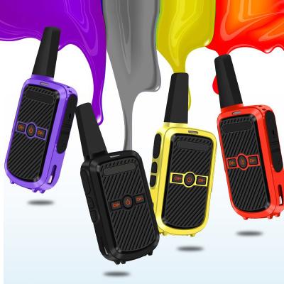 China Outdoor Radio Toy 16 Channels Handheld Walkie Talkie 2 Way Handheld Walkie Talkies For Outdoor Camping for sale