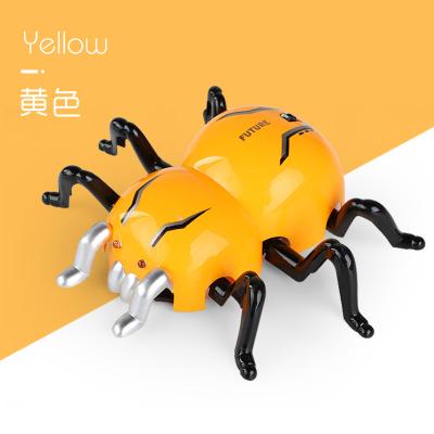 China Remote Control Realistic Toy OEM Halloween Horror Wall Mount Electronic Pranks Animal RC Insect Climbing Spider With Light for sale