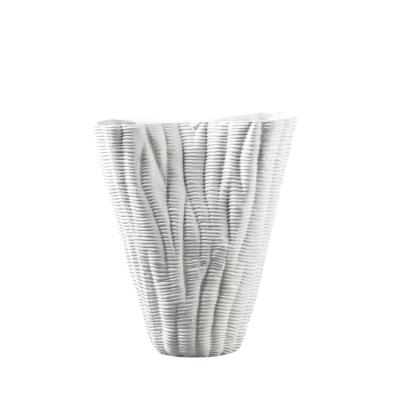 China Contemporary Factory Supply Individuality And Creativity Direct Ceramic Vase In Shell Form for sale