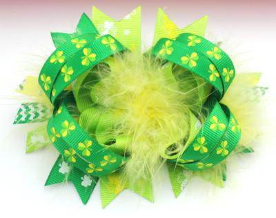 China Fashion Shamrock Hair Bow St Patrick's Day Feather Hair Bows With Clips Girl Take Her First Hair Bows for sale