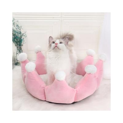 China Travel Factory Price Dog Teddy All Season Cotton King Crown Small Cat Pet Bed With Soft Touch for sale