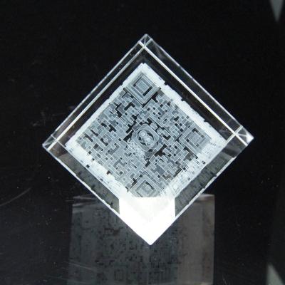 China Europe Square Crystal 3d Laser Etched Clear Cube Office Decoration 3D Glass Etched Crystal Etched for sale