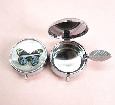 China Promotion wholesale metal mini with butterfly pocket glass ashtray for sale