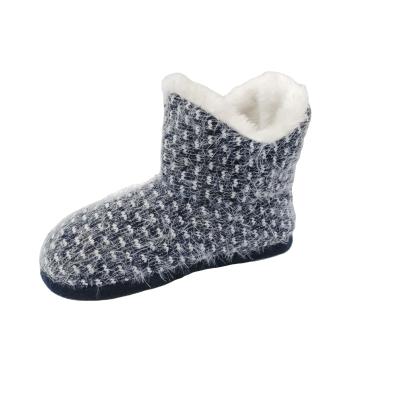 China Fully Stocked Anti-Skid Women Snow Winter Warm Boots Comfort Indoor Slippers for sale