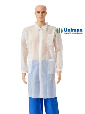 Chine Manteau non tissé à usage unique respirable S M L XL XXL XXXL de laboratoire à vendre