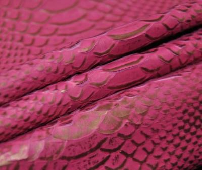 China Viable Pink Color Python Skin Pattern Fabric Knife-cutting Cow Grain Skin Leather For Handbags for sale