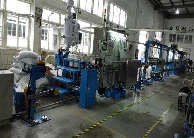 Chine La machine durable d'extrusion de câble d'équipement d'extrusion avec 1000mm épongent la bobine à vendre