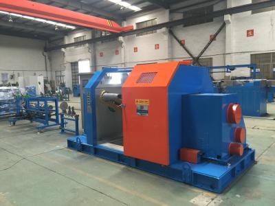 Chine Le bleu de ciel isolé creuse tordre la machine de la rotation 800Rpm stable élevée à vendre