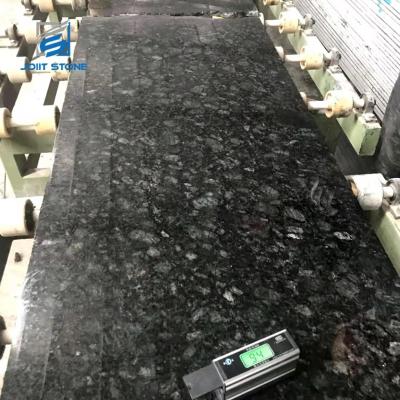 China Modern Cheap Price 2400x650mm Polished Chinese Butterfly Green Granite Slabs en venta