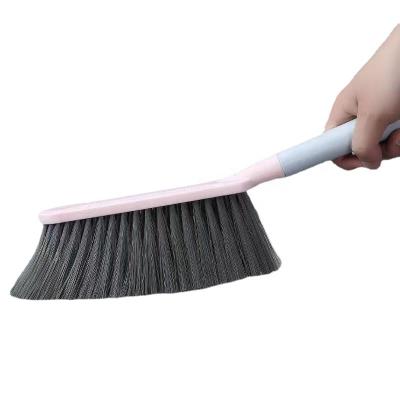 China 2021 Sustainable New Arrival Multifunctional Long Handle Bed Dusting Brush For Sofa for sale