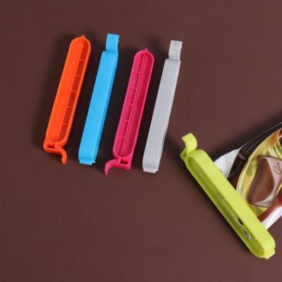 China 2022 New Arrival Sustainable Portable Food Plastic Fresh-keeping Multi-colors Sealing Clips for sale