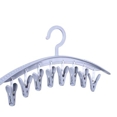 China Modern wholesale multi-clip hanging high non-slip load-bearing hanger with clothespins for sale