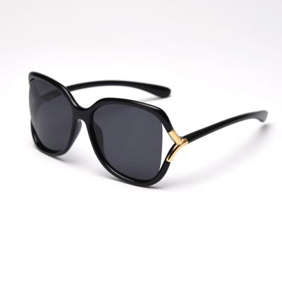 China Women's sunglasses 2021 hot sale women's colorful channel sunglasses good quality for sale