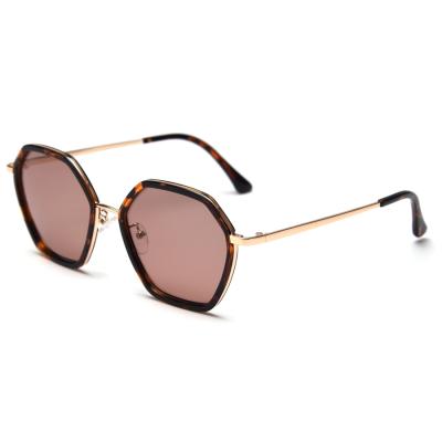 China Women Sunglasses Promotional Goods Various Using Fashionable Summer Women Fashion Sunglasses for sale