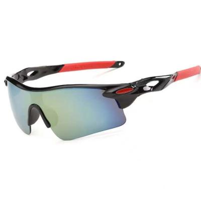 China Sports sunglasses 2021 hot sale big frame sunglasses cycling outdoor eyewear UV400 windproof sports sun glasses for sale