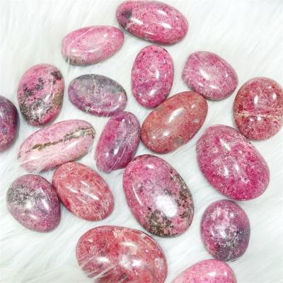 China Wholesale High Quality Natural Palm Stones From China Crystal Crafts Crystals Healing Stones Rhodonite For Home Decor for sale