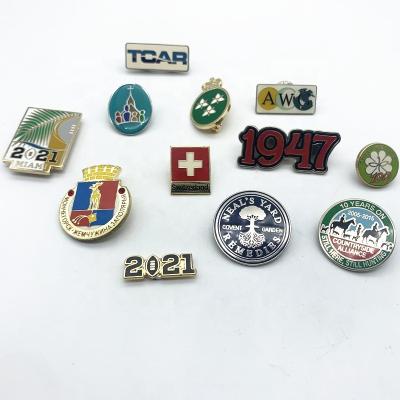 China Bulk Custom Cute Europe Enamel Lapel Creative Cute Hard Pins With Backing for sale