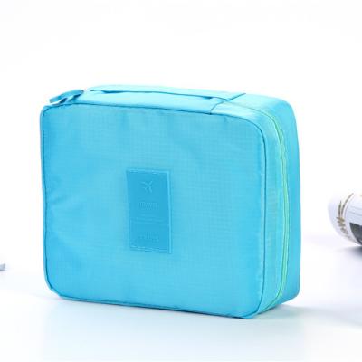 China Modern Wholesale Portable Make Up Cosmetic Multifunctional Travel Storage Bag for sale