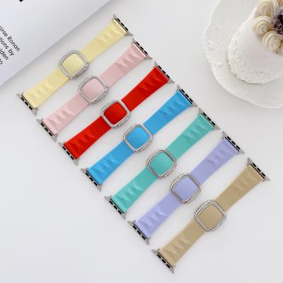 China 2021 Fashion Style Modern Silicone Watch Band For Apple Watch 38/40mm Smart Watch Strap 42/44mm for sale