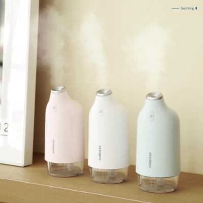 China Small Aromatherapy Mist Appliances Car Aromatherapy Humidifier Desktop Sprayer Cool Humidifier Household New for sale