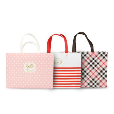 China Microwaveable PP Woven Fabric Promotional Shopping Non Recyclable Carry Bag With Long Handle for sale