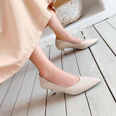 China Thin Lightweight With Sharp Edge Bride Office Lady Shoes Customized Elegant High Heels Women Shoes for sale