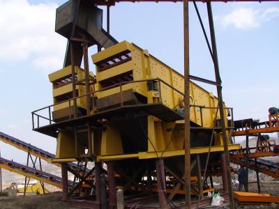 China YK Vibrating Sand Screening Machine 30-520TPH Coal Vibrating Screen for sale