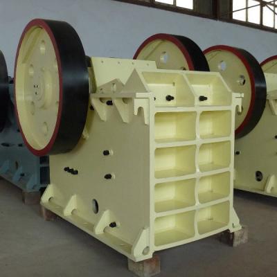 Chine Broyeur de mâchoire concret du broyeur 400-800t/H de roche de mâchoire de la CE 8.8T à vendre