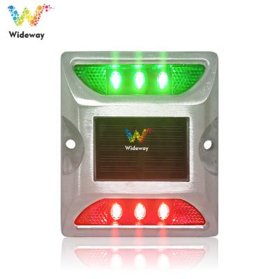 China Aluminum Cat Eye Reflector Red Green duil color aluminum solar road stud teady night light for sale