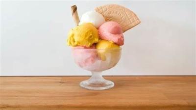 China Emulsores naturales E475 de la comida del 99% PGE para el helado en venta