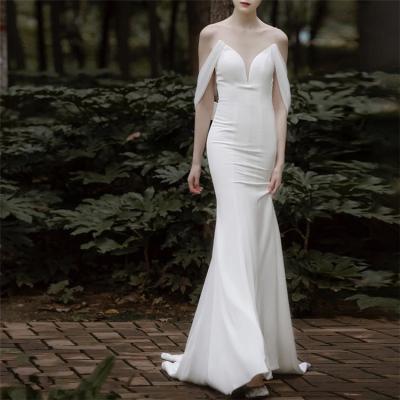 China Latest Designs Anti-Static Women Shoulder Simple Mermaid Wedding Dress Satin Wedding Dresses for sale