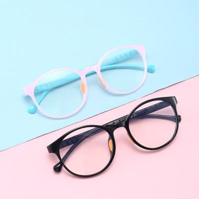 China Soft Safe Blue Light Glass Children Anti Kids Light Up Blocking Glasses With Case for sale