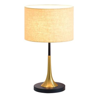 China Designer modern creative decorative lights gold black personality lamp rechargeable bedside table lamp for sale