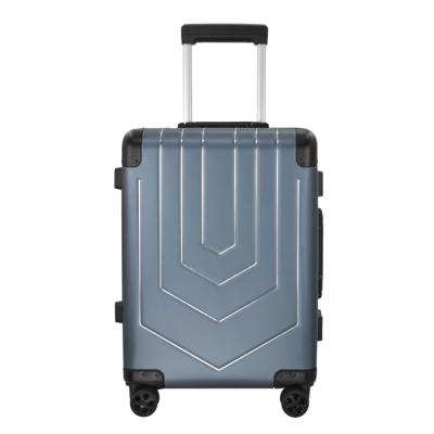 China 31H Multifunctional Aluminum Suitcase 20-28 Inch Trolley Luggage Cosmetics Tool Box ODM/OEM for sale